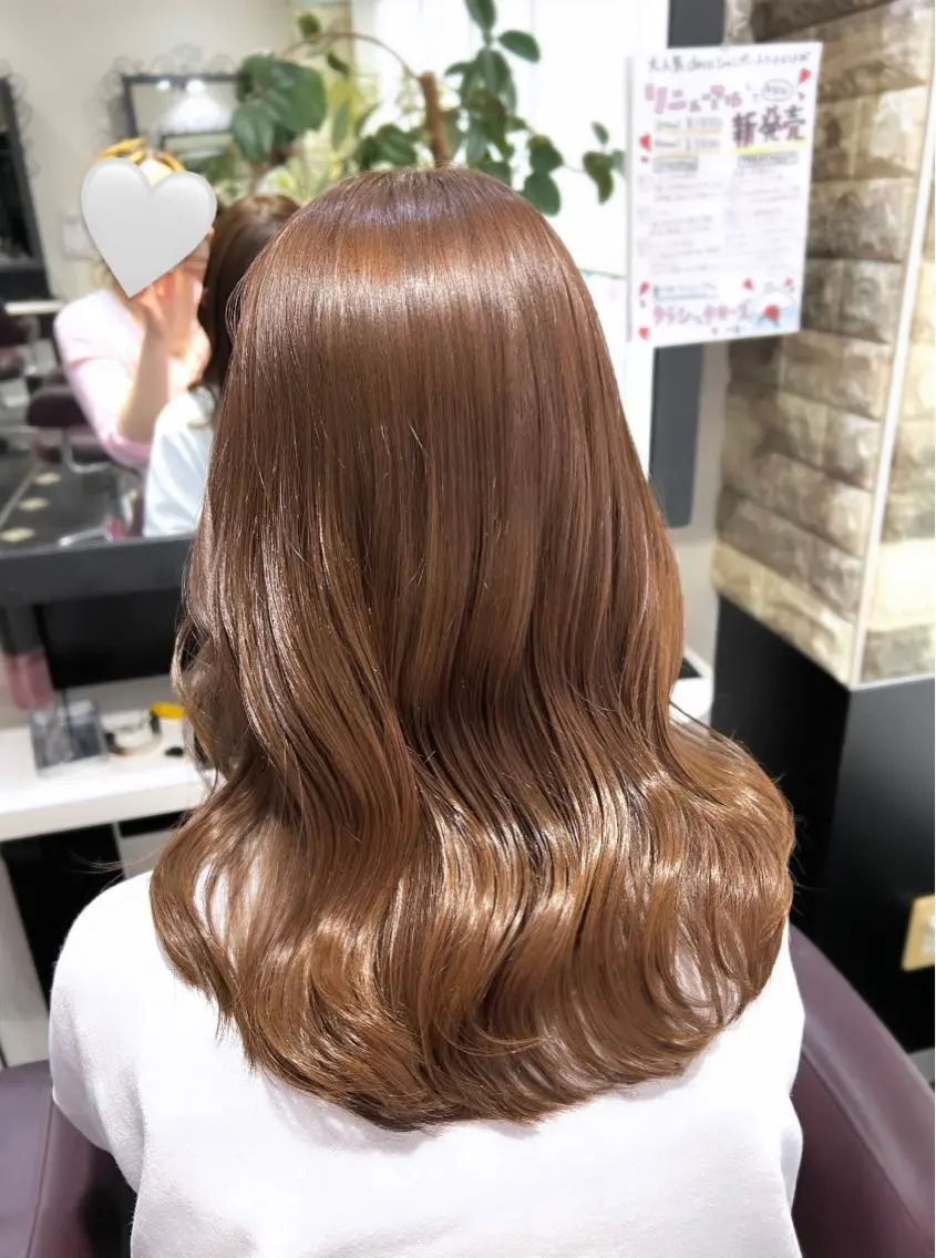 セミロング カラー アッシュ ベージュカラー ブラウンカラー ヘーゼル ミルクティーベージュ ヘアカラー トリートメント 艶髪 ♡Tomiyaのヘアスタイル