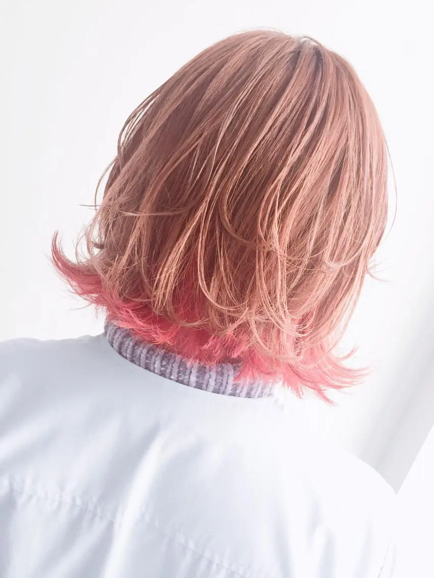 ミディアム カラー ヘアアレンジ インナーカラー ウルフカット period. ほりはるかのヘアスタイル