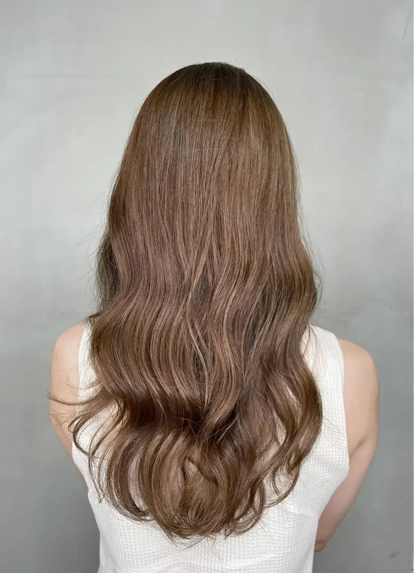 ロング カラー 透明感カラー ハイライトカラー ハイライト ヘアカラー 透け感カラー✂️ yuuのヘアスタイル