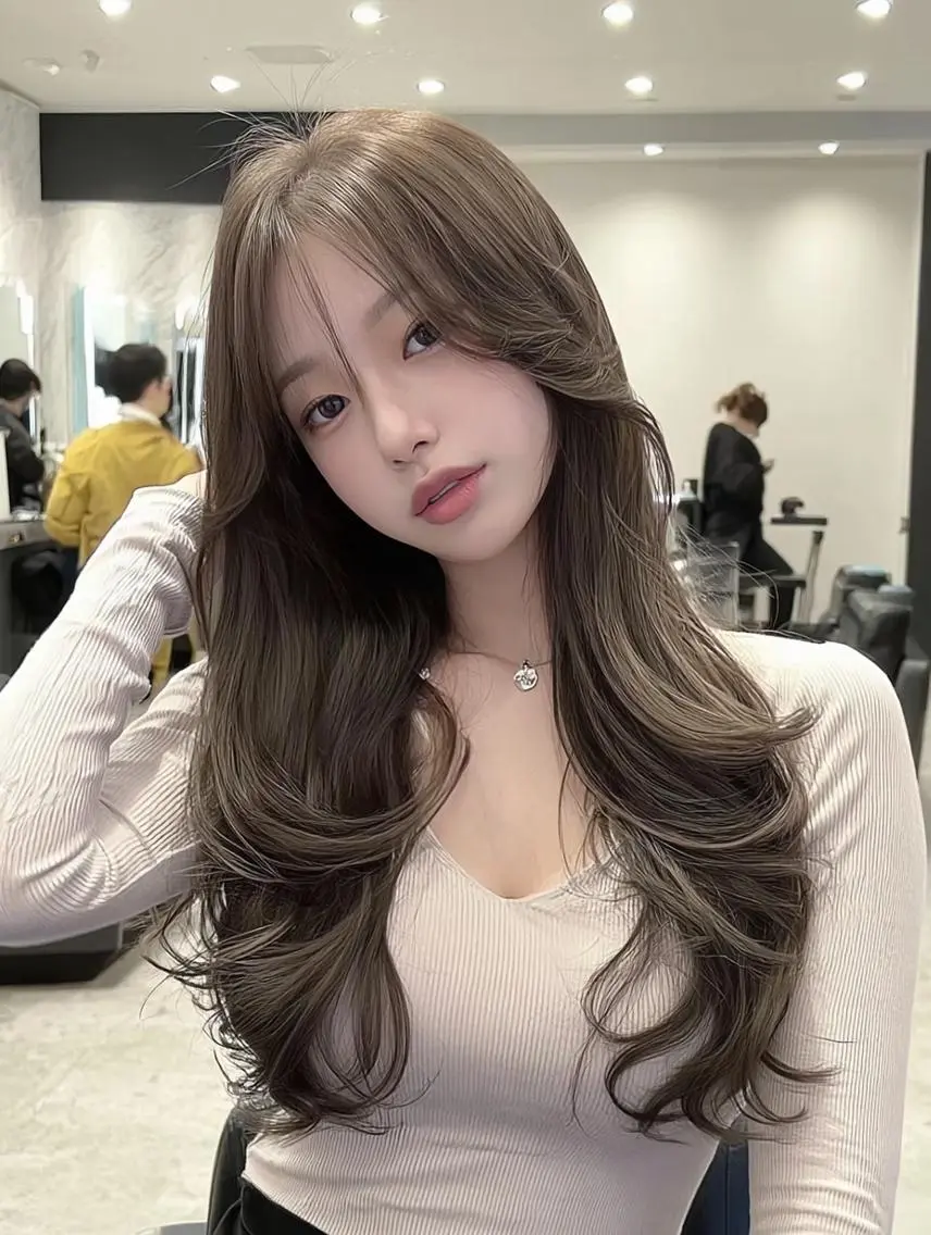 ロング 顔周りカット 髪質改善 韓国風ヘア レイヤーカット カット ヘアカラー FOCUS JAPAN4のヘアスタイル