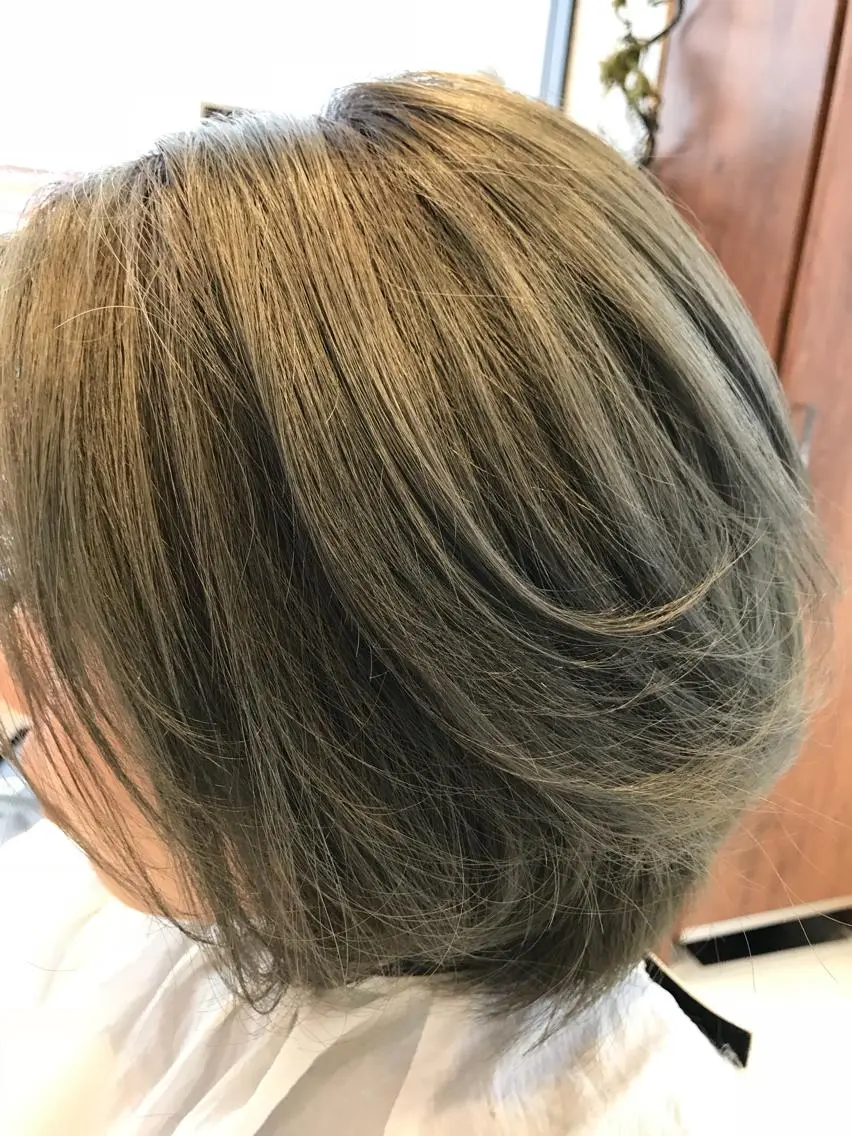 カラー グレージュ 川畑 ゆうたのヘアスタイル