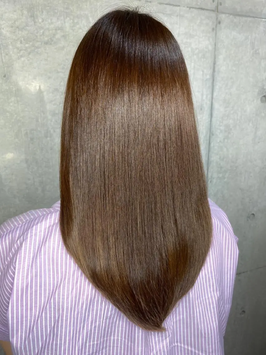 セミロング ヘアカラー トリートメント 髪質改善 レイヤー Naoyaのヘアスタイル