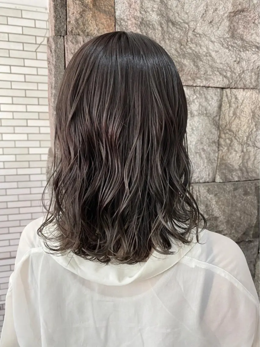 ミディアム カラー 蓮見友里 PiSTA／portのヘアスタイル