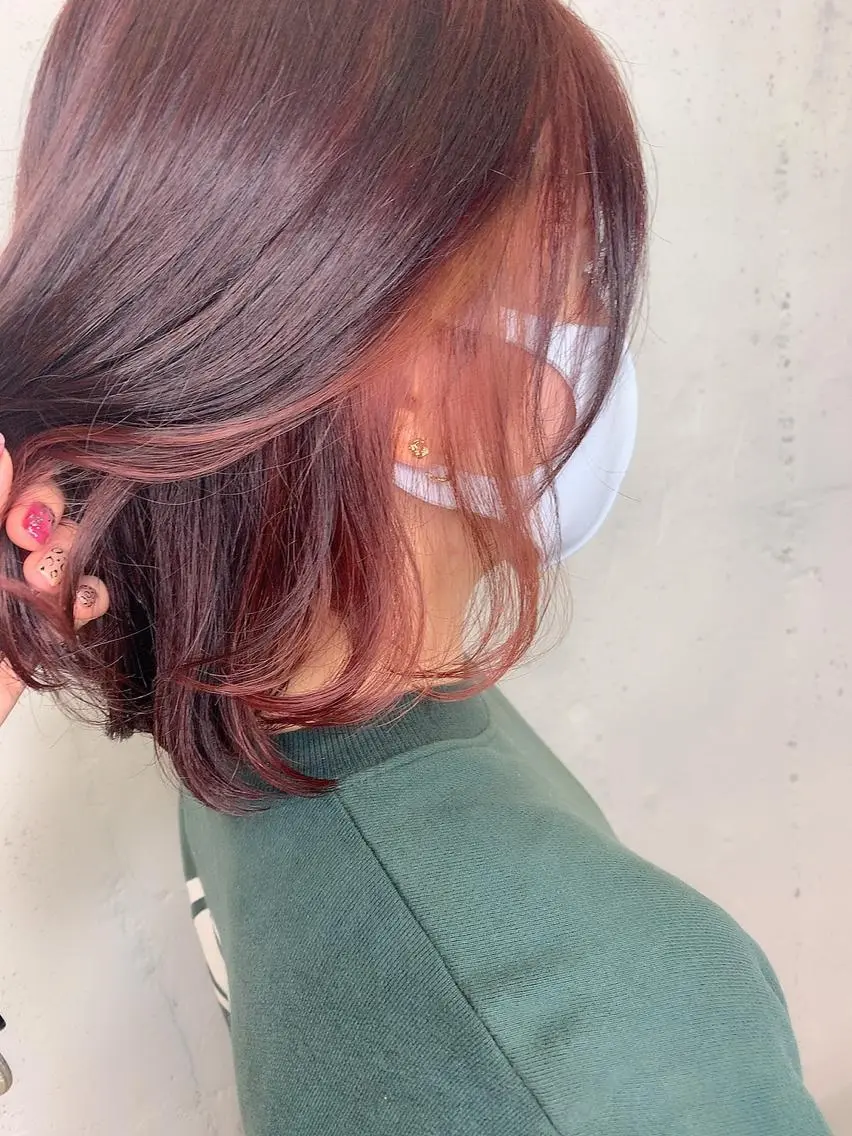 ミディアム カラー 透明感ハイトーン🦄 キラ🌈のヘアスタイル