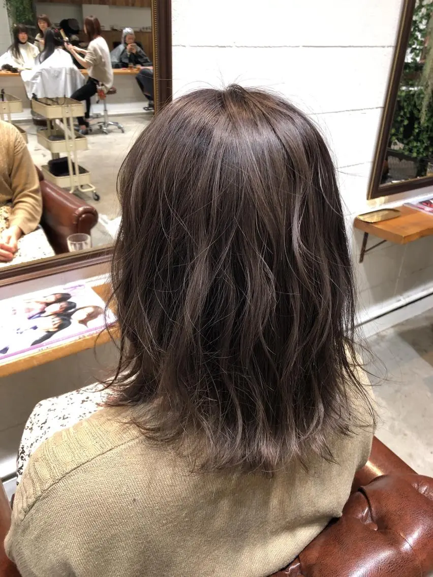 ミディアム カラー パーマ ヘアアレンジ メンズ キッズ ネイル マツエク・マツパ グレージュ ラベンダーカラー ラベンダーグレージュ ラベンダーグレー ヘアカラー トリートメント ⭐️ハイクオリティ カラー杉本雄志⭐️のヘアスタイル