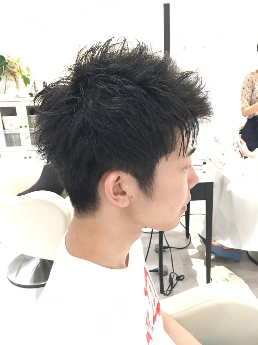ショート メンズ 金子 富士のヘアスタイル