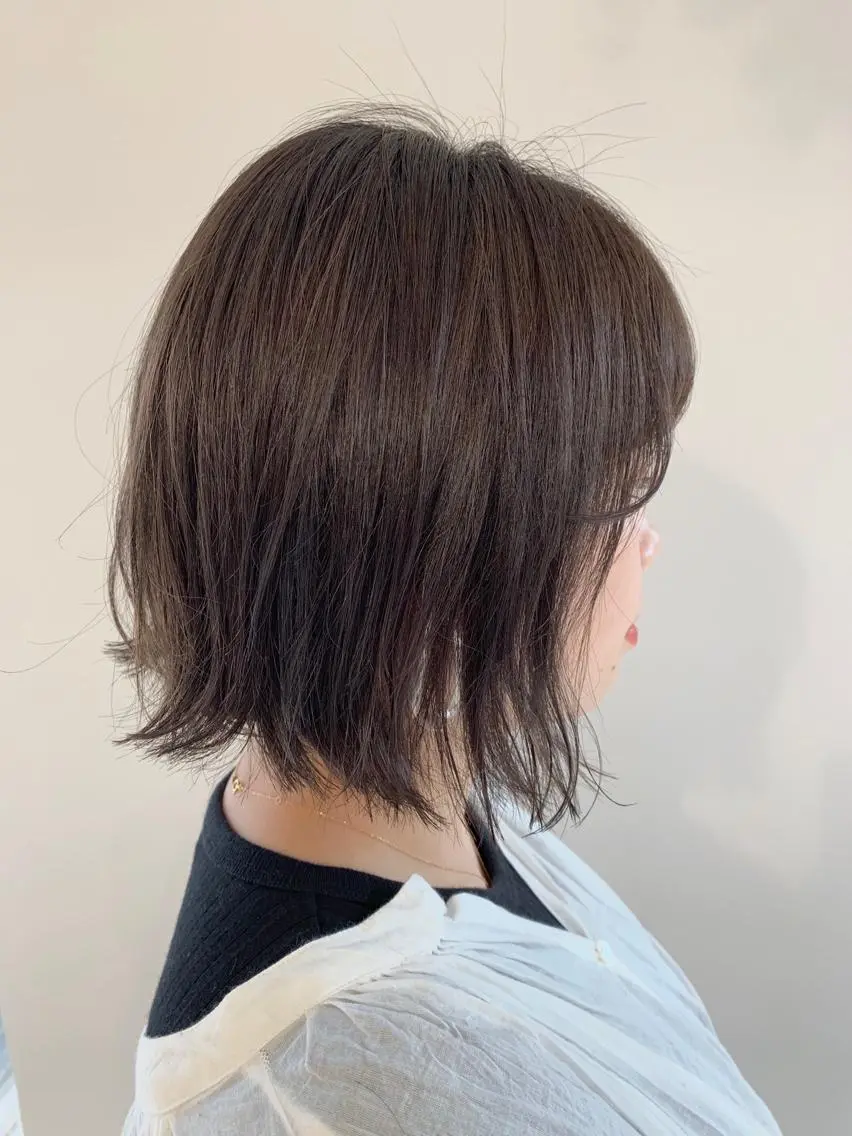 ミディアム カラー パーマ ヘアアレンジ アッシュ ベージュカラー パープルカラー ボブ 加藤 綾華のヘアスタイル