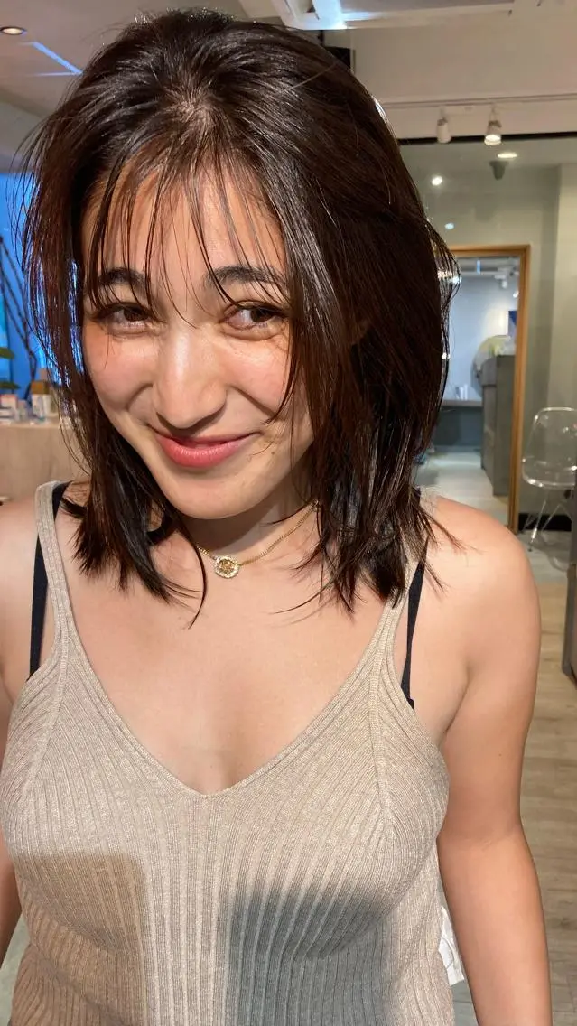 ミディアム 美髪・シールエクステ ホソタニリョウコのヘアスタイル