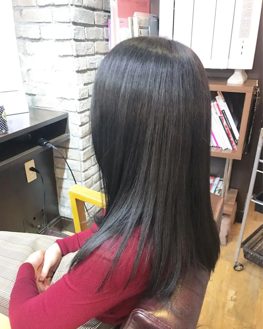 セミロング カラー アッシュ アッシュグレー アッシュグレージュ ダークアッシュ グレージュ ヘアカラー トリートメント ＊横浜駅＊ 金子 誠也のヘアスタイル