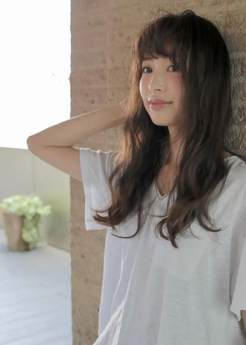 ミディアム 宮内 真乃のヘアスタイル