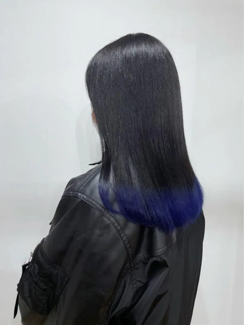 カラー white.梅田 デザインカラー🦄のヘアスタイル