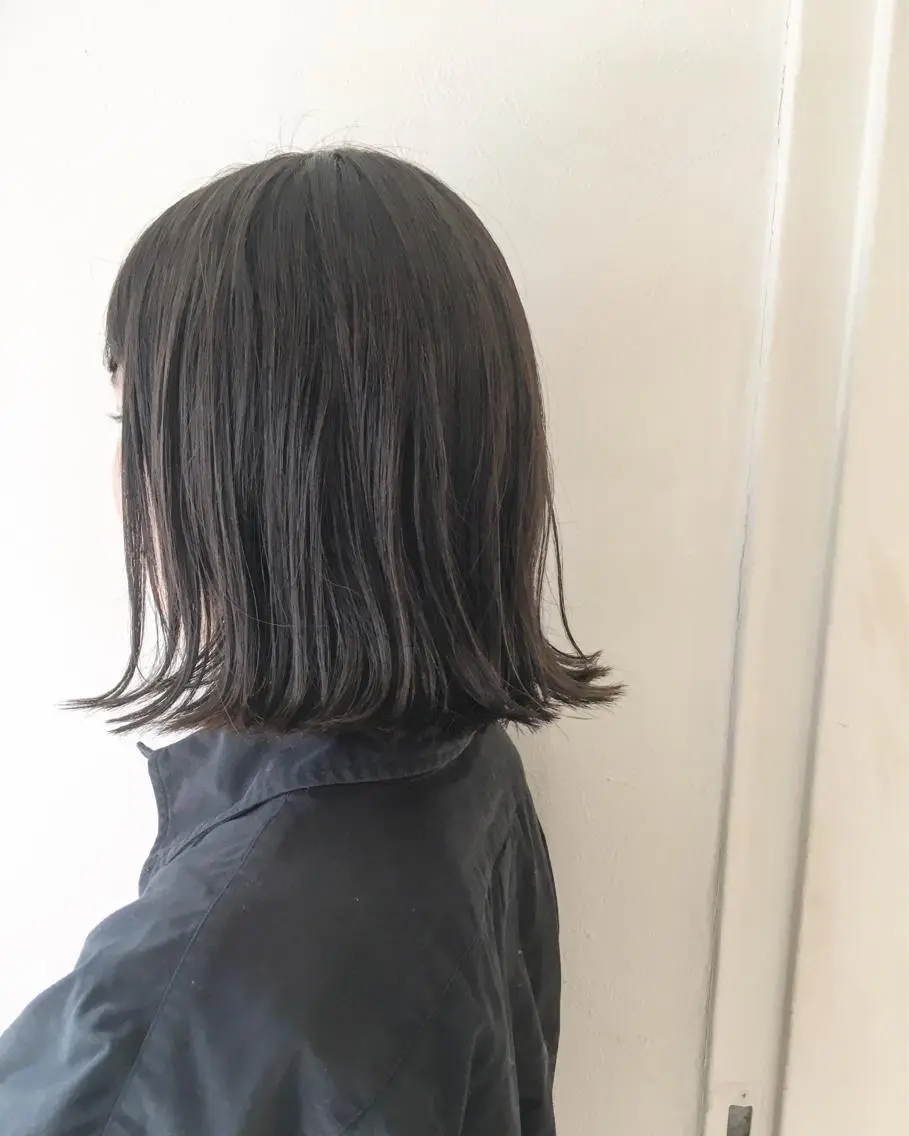 ミディアム カラー 切りっぱなしボブ ボブ カット ヘアカラー トリートメント yuki watanabeのヘアスタイル