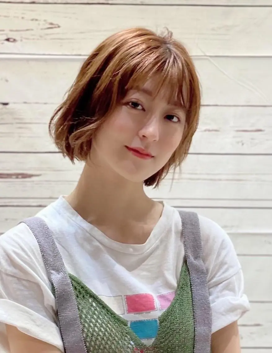 ショート カラー ネイル マツエク・マツパ パーマ ヘアアレンジ メンズ キッズ lore下北沢 Officialのヘアスタイル