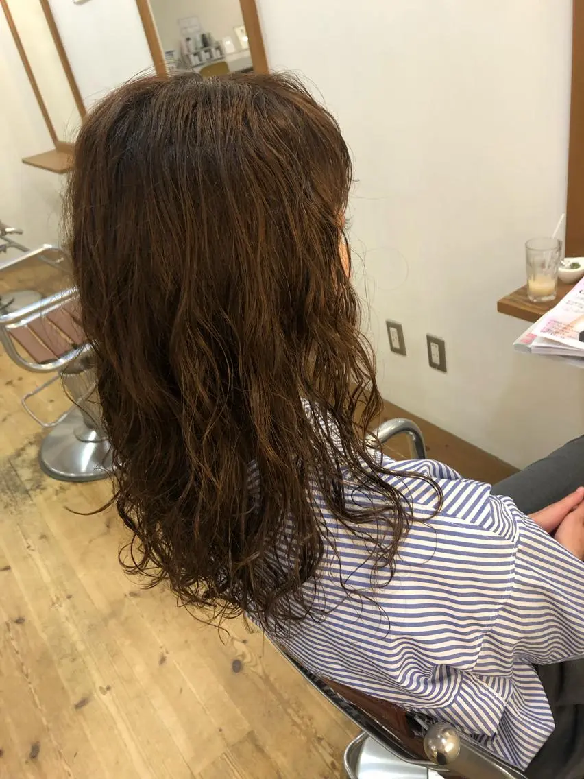 ロング パーマ Sea by LUVISM アヤノのヘアスタイル