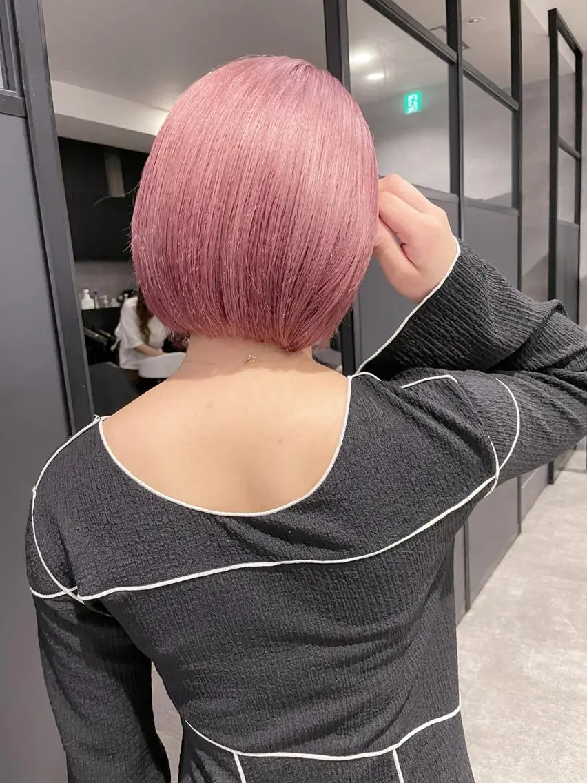 カラー アディクシーカラー バレイヤージュ 黒髪 ブリーチ ダブルカラー カット ヘアカラー トリートメント _WHITE鳳店 アンダーバーホワイトのヘアスタイル