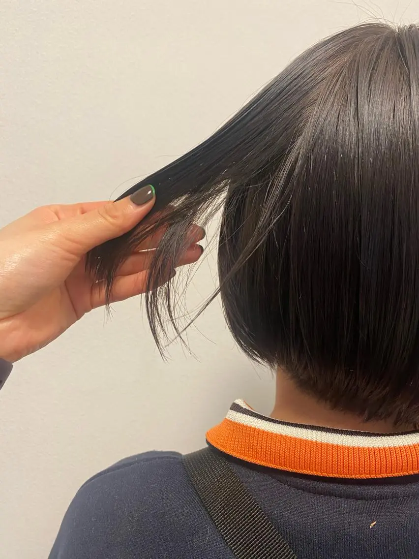 ショート カラー ブリーチ グレージュ ブリーチなしカラー ヘアカラー the BRIDGE 加藤みのりのヘアスタイル