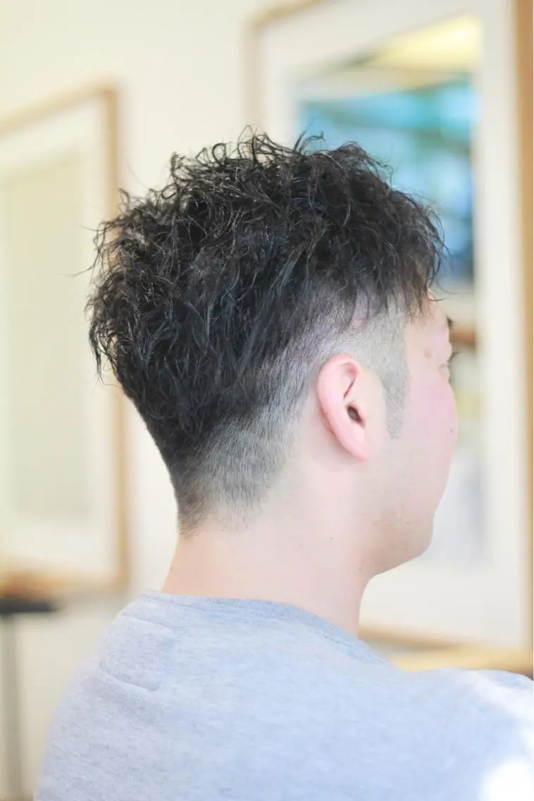 メンズ メンズパーマ メンズツイストパーマ ツイストパーマ 矢島 真樹のヘアスタイル