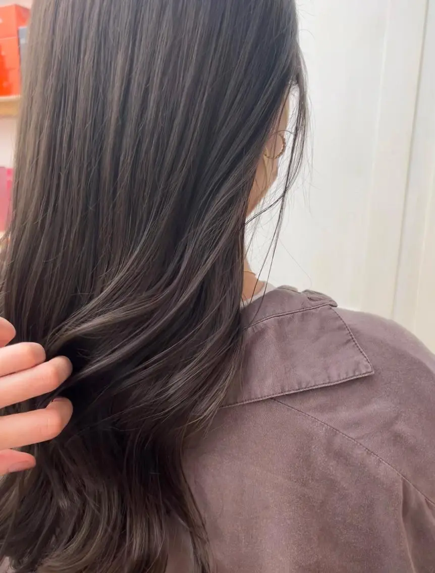 ロング カラー アディクシーカラー アッシュ ミストバング ブリーチ ブロンド カット ヘアカラー トリートメント N° anfeel 渋谷🪞🫧のヘアスタイル
