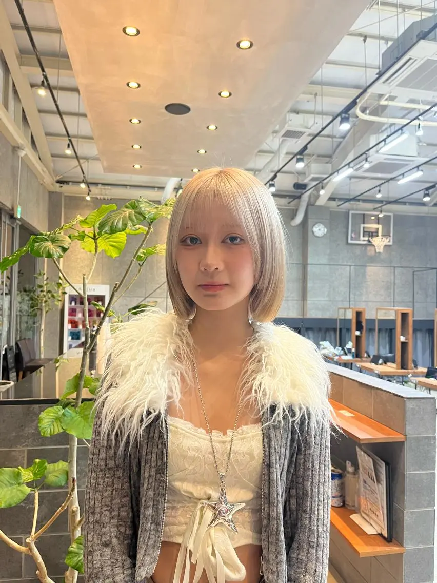 ミディアム カラー ヘアカラー トリートメント ボブ/レイヤー/ ハッシュカット/河内のヘアスタイル