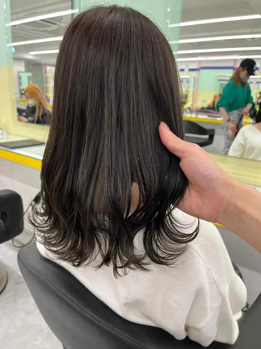 セミロング カット ヘアカラー トリートメント ヘッドスパ ヘアセット 🪞透明感カラー🫧 縮毛矯正🥇かずきのヘアスタイル
