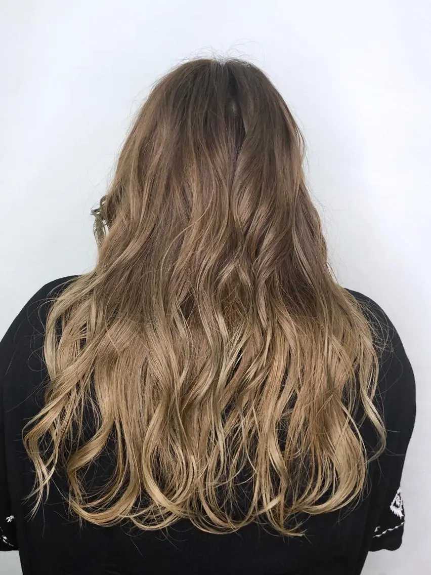 ロング 艶髪職人 山本隼正のヘアスタイル
