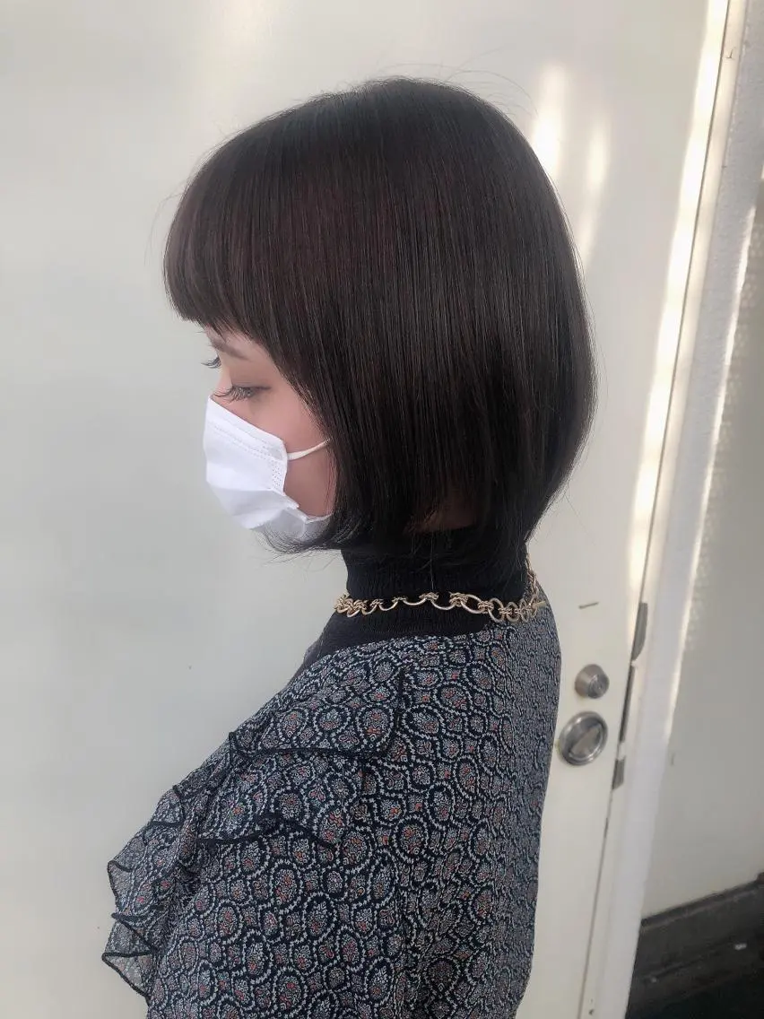 ショート カラー カット ヘアカラー トリートメント 韓国🇰🇷レイヤー 映える顔周り🩷のヘアスタイル