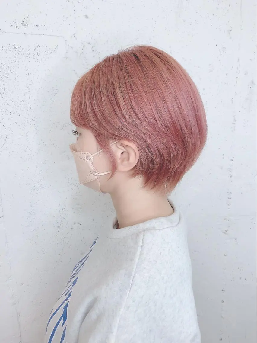 ショート カラー 透明感ハイトーン🦄 キラ🌈のヘアスタイル