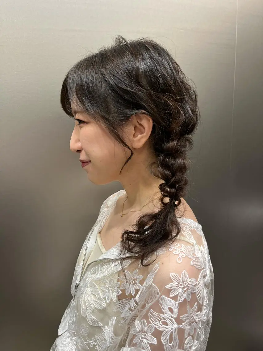 セミロング ヘアアレンジ ウスイマイコ カット/ケアカラーのヘアスタイル