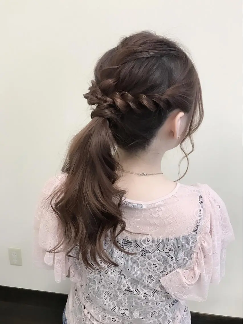 ロング ヘアアレンジ ポニーテール 沢田 瞳のヘアスタイル