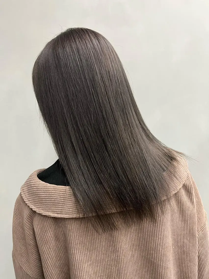 ロング カラー ブリーチ カット ヘアカラー トリートメント 瀬川 響音のヘアスタイル