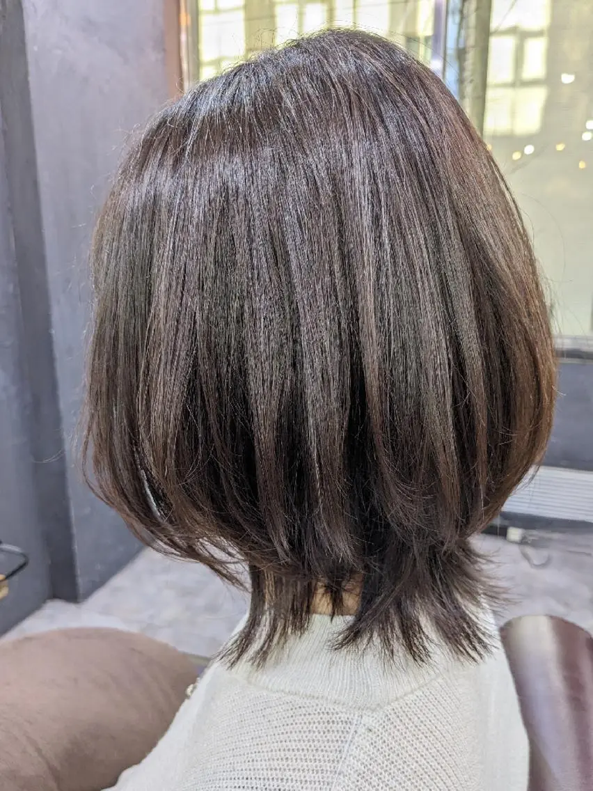 ショート カラー 柴田 えいじのヘアスタイル