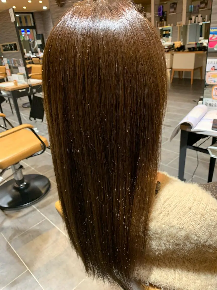 ロング カラー アッシュ ベージュカラー ハイライトカラー ハイライト Gain Nanamiのエステ・リラクイメージ