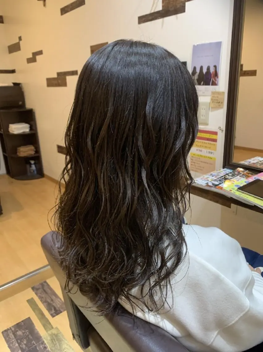 ロング カラー ベージュカラー ミルクティーベージュ サトウ シューイチのヘアスタイル