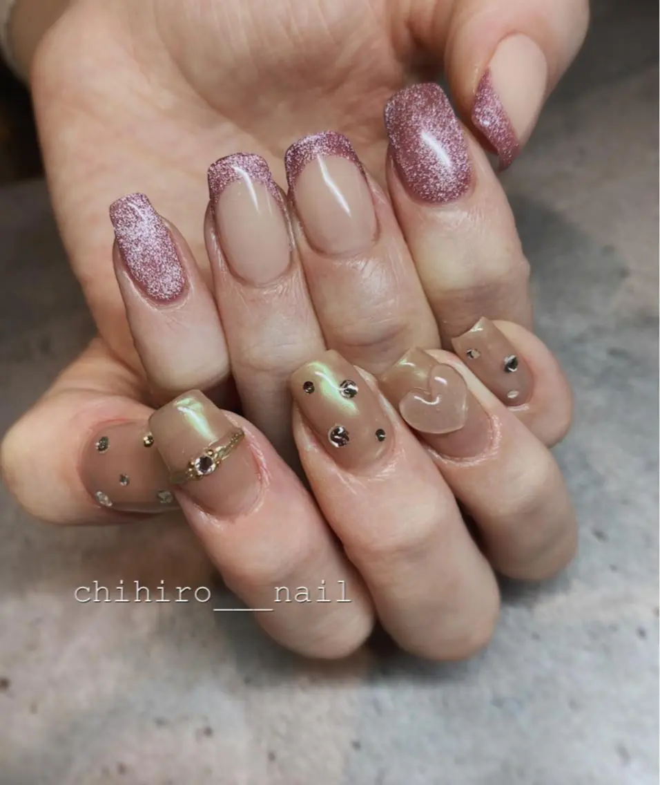 ミディアム カラー ネイル アートネイル フレンチネイル ジェルネイル マグネットネイル ニュアンスネイル ハンドネイル chihiro 小路ネイルのネイルデザイン