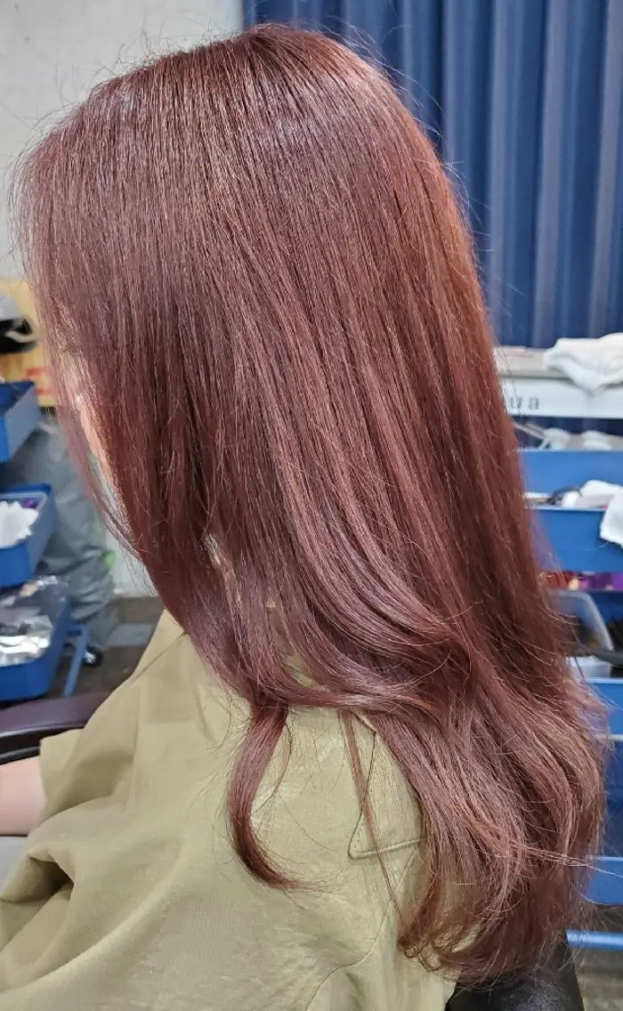 ロング カラー ブリーチ ブリーチなしカラー S. ERIのヘアスタイル
