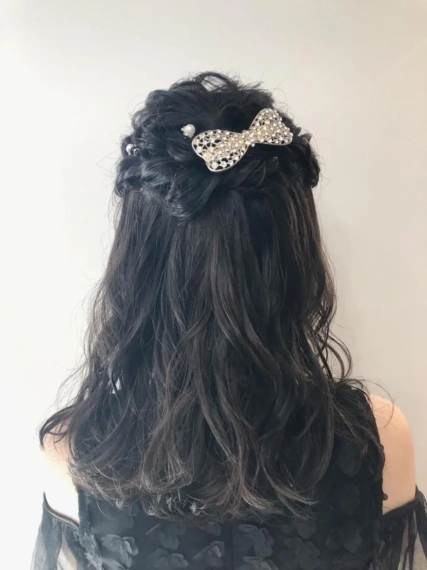 ミディアム ヘアアレンジ ハーフアップ 女性リピ90%🍨 🩷佐藤みずきのヘアスタイル
