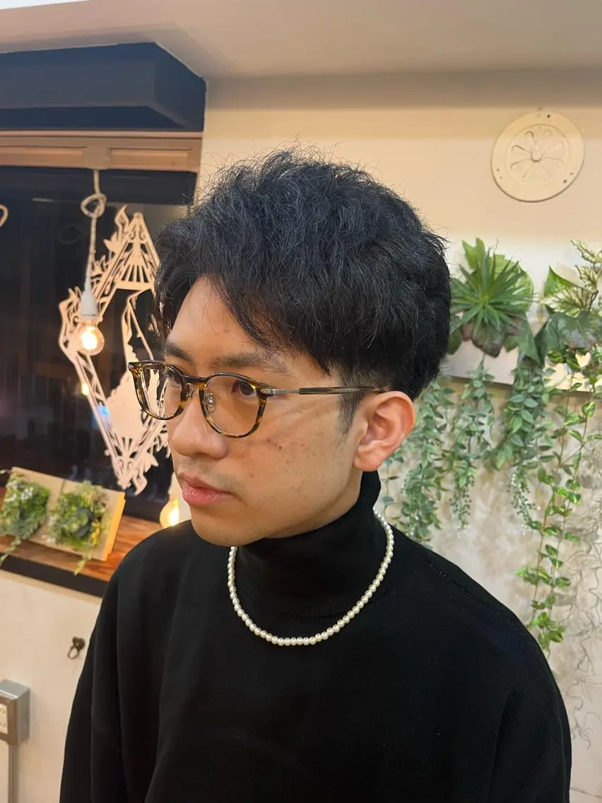メンズ ⚪️髪質改善 縮毛 店長 コウ⚪️のヘアスタイル