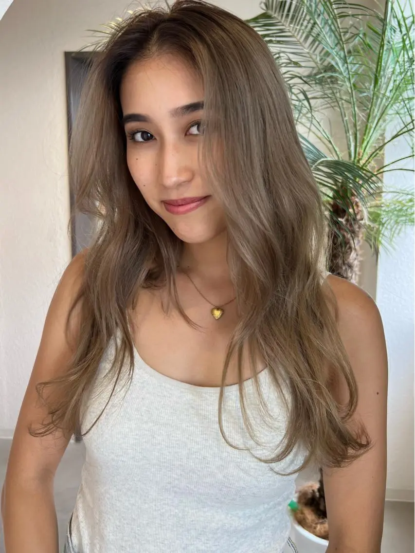 ロング ココルアナ 豊中美容室のヘアスタイル