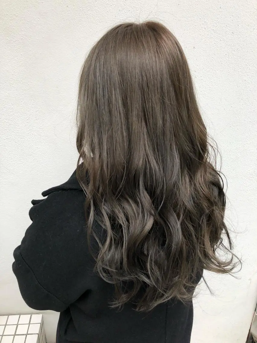 ロング カラー オリーブグレー 髪質改善/艶髪 やまなかのヘアスタイル
