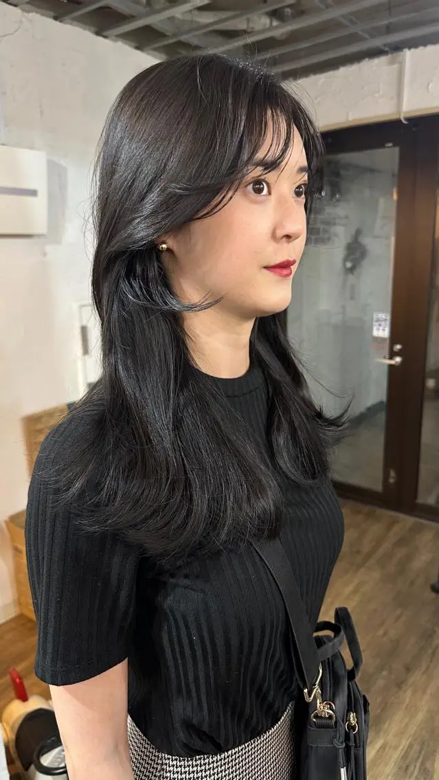 ロング カラー 切りっぱなしボブ ショートボブ バレイヤージュ ベージュカラー 黒髪 カット ヘアカラー トリートメント 韓国レイヤー柔らかい 地毛風縮毛矯正／マツのヘアスタイル