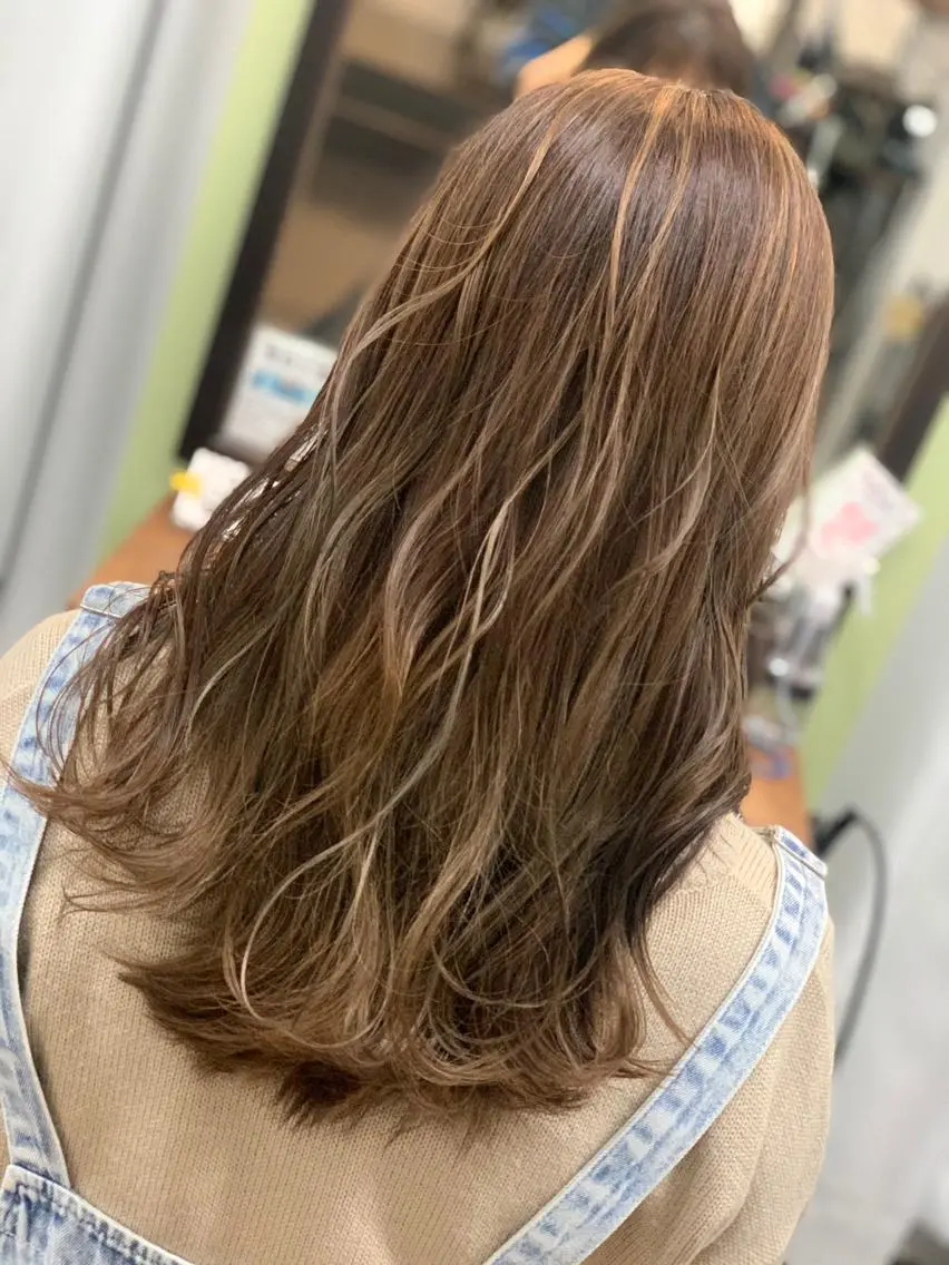 ミディアム 3Dハイライト ハイライト 髪質改善 韓国風ヘア トリートメント ヘアカラー トリートメント ブリーチ毛に縮毛矯正 ✨カラー✨山田 正幸のヘアスタイル