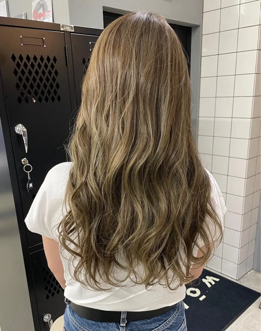 ロング メンズ専門サロン wokeのヘアスタイル