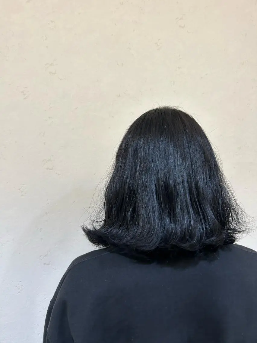 カラー SENA Rimのヘアスタイル