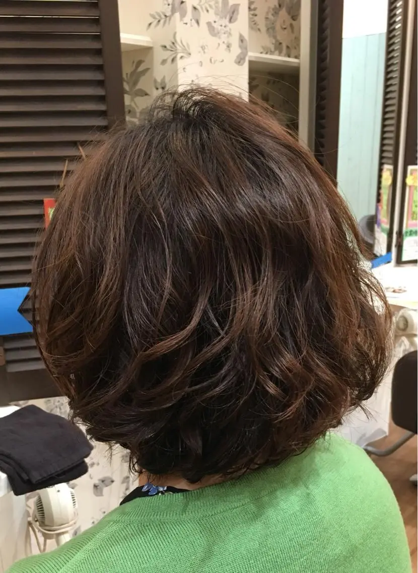 ミディアム パーマ ミディアムパーマ ボブ ビーズアモール 豊田店のヘアスタイル