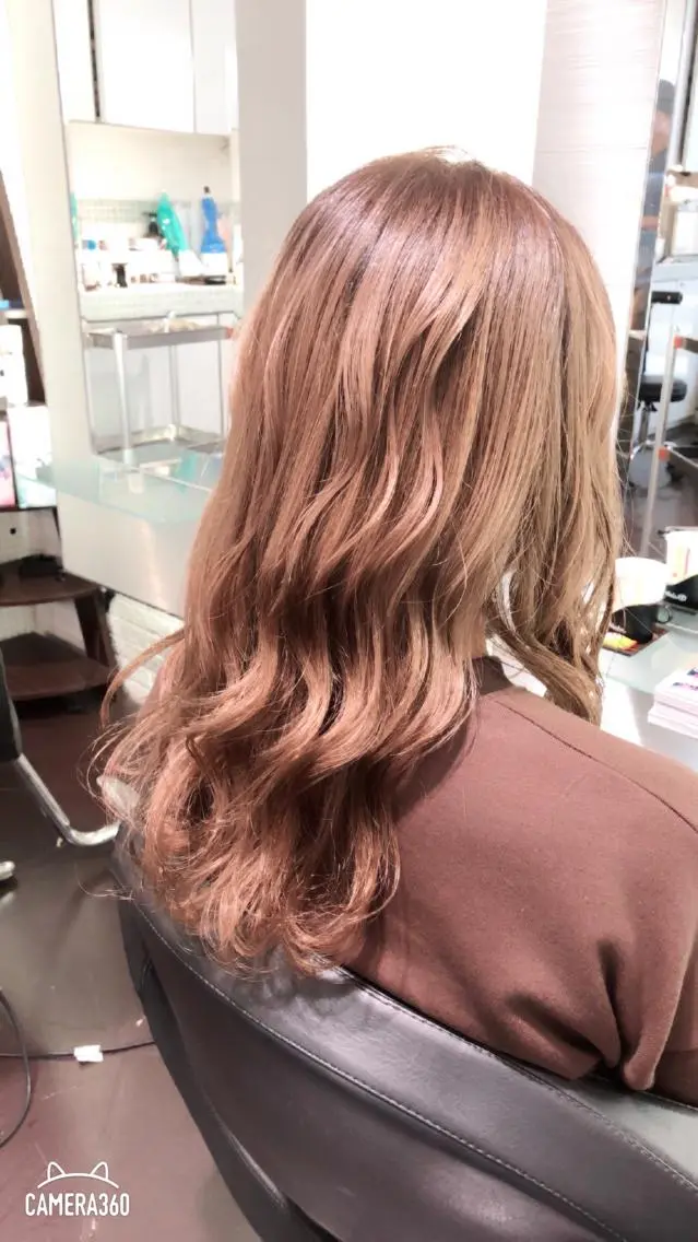 セミロング アッシュ 西山 恵太郎のヘアスタイル