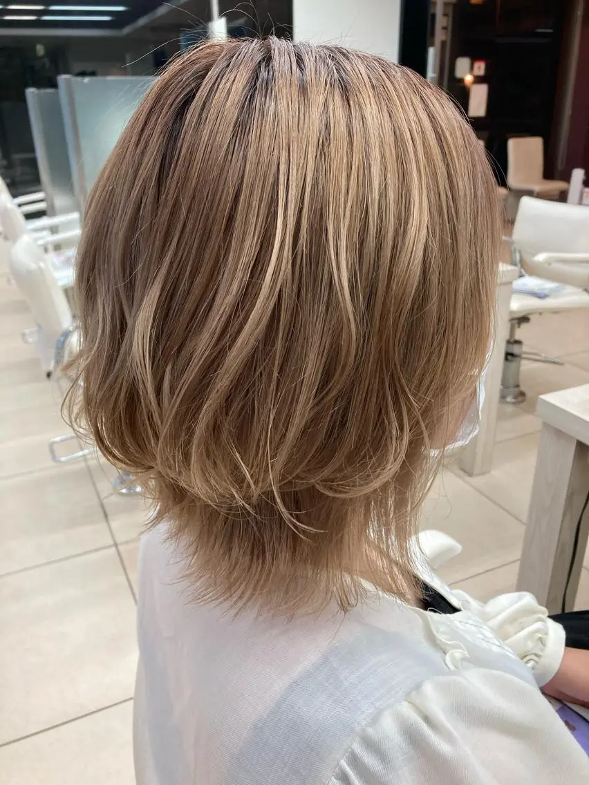 ショート 🫧ダメージレス🫧 カラー&縮毛矯正のヘアスタイル