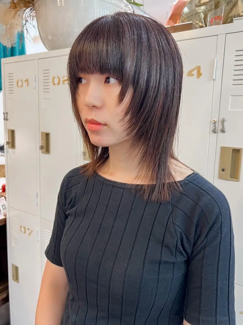 セミロング カラー ブラウンカラー LOMARLIE JURIAのヘアスタイル