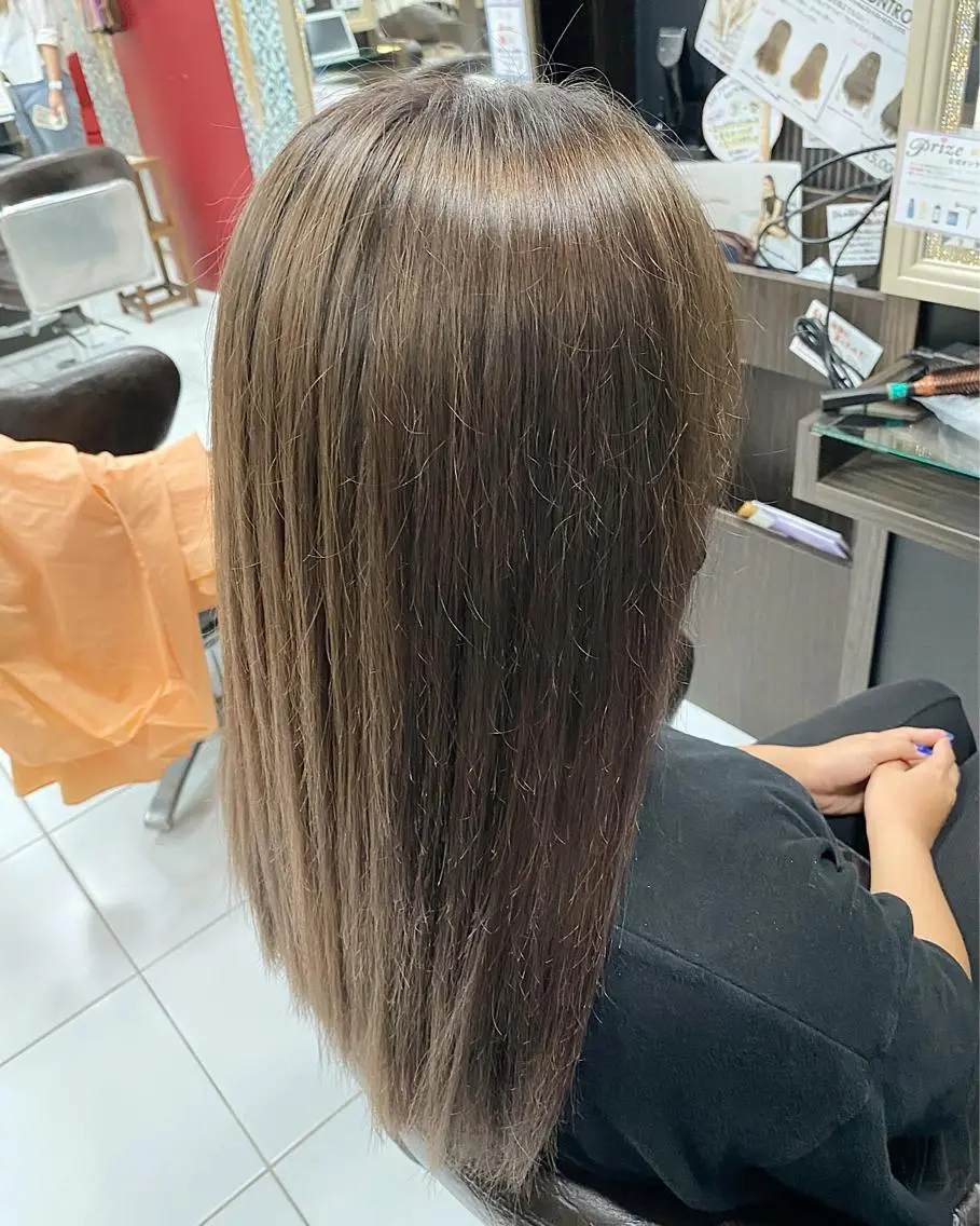 ロング カラー ベージュカラー ブリーチ グレージュ達人/赤み 消し/ブリーチ/岩崎のヘアスタイル