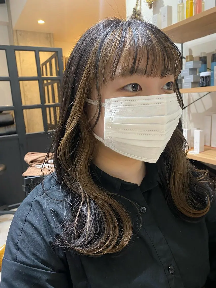 ミディアム カラー ヘアカラー トリートメント 似合う髪型見つけます AYAKAのヘアスタイル