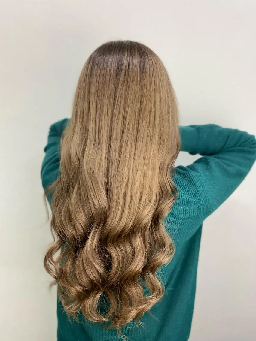 セミロング カラー ヘアアレンジ キッズ ネイル マツエク・マツパ アイブロウ 🧡可愛い色落ち🧡 ハイトーン特化🧡のヘアスタイル